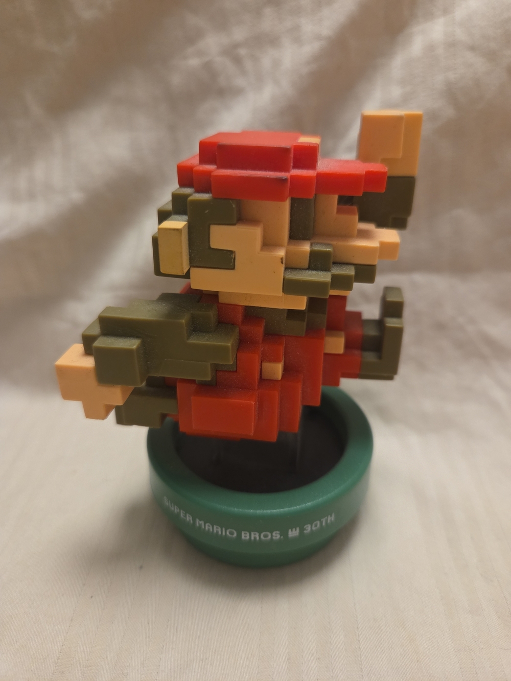 Amiibo Super Mario 30th 8 Bit Pixel Mario Figure Classic Colors Nintendo